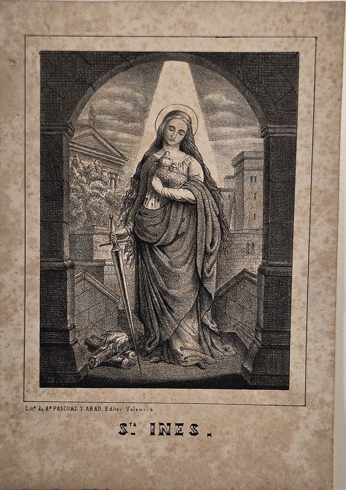 Madonna mit Kind in architektonischem Rahmen