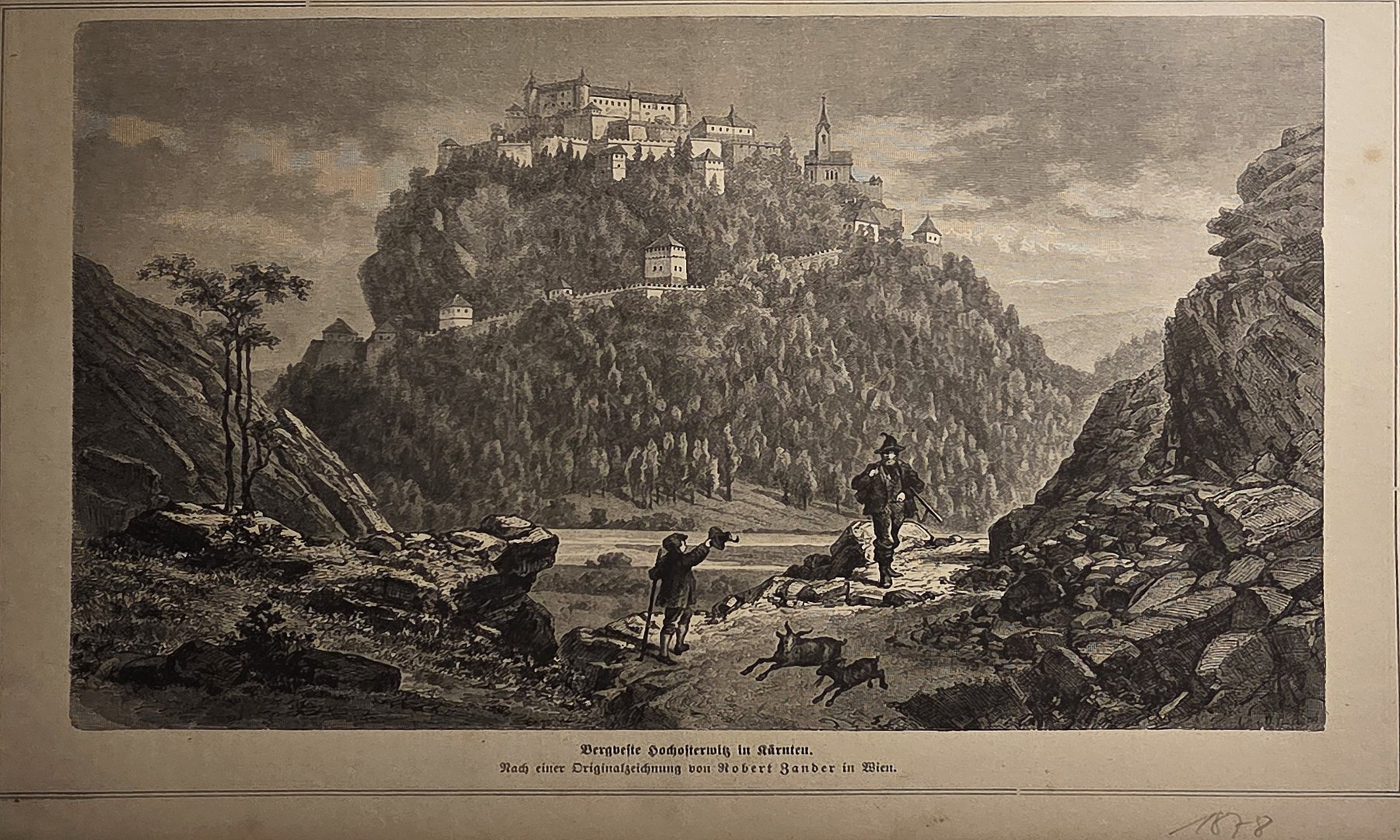 Bergfestung über tief eingeschnittenem Tal