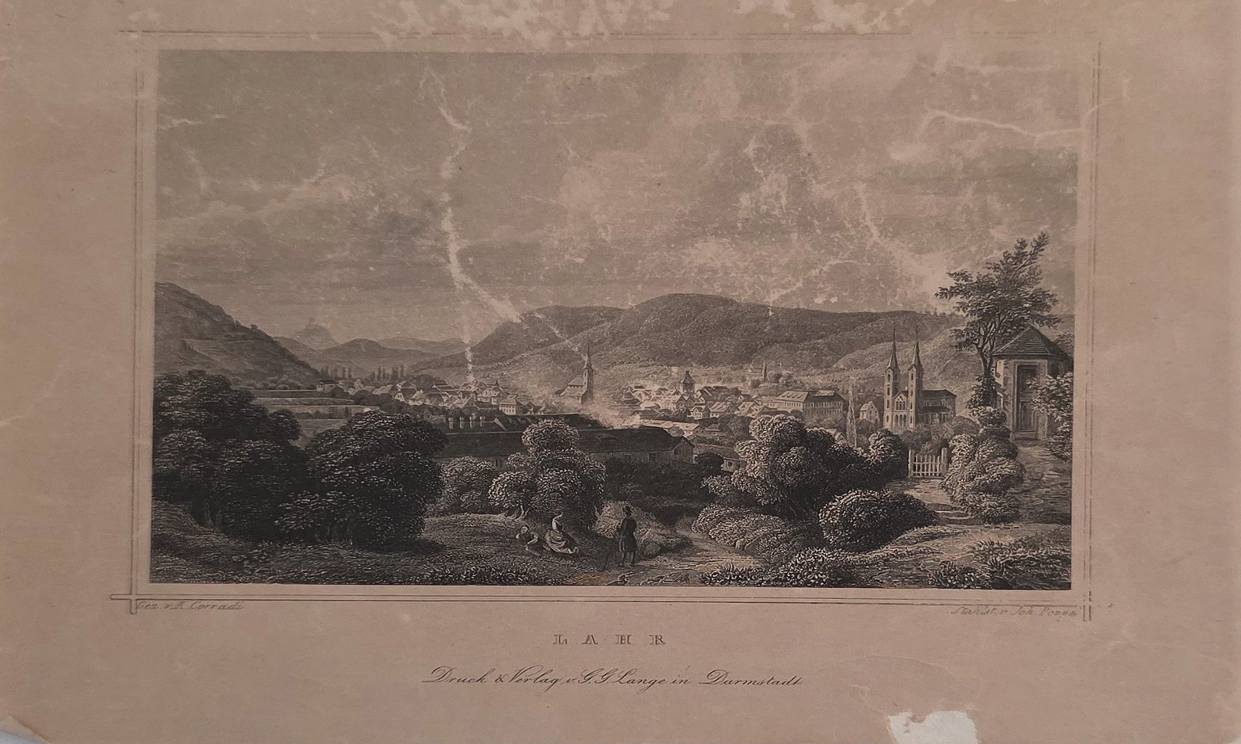 Berglandschaft mit Ruinen und Wegen