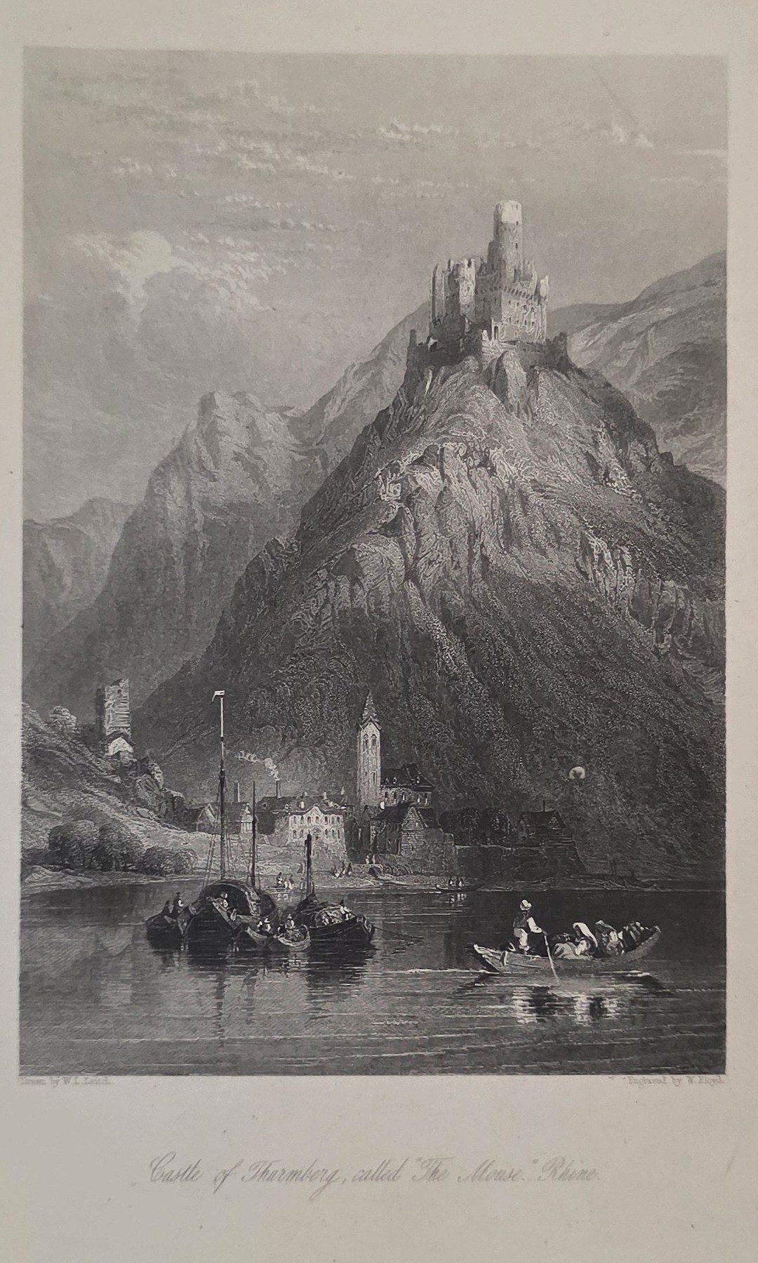Burg über Fluss mit Booten