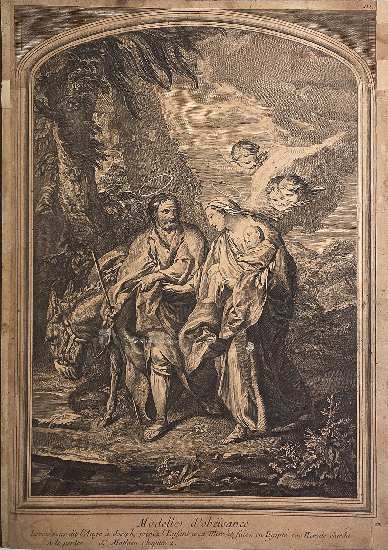 mit Christus und Begleiter auf Waldweg