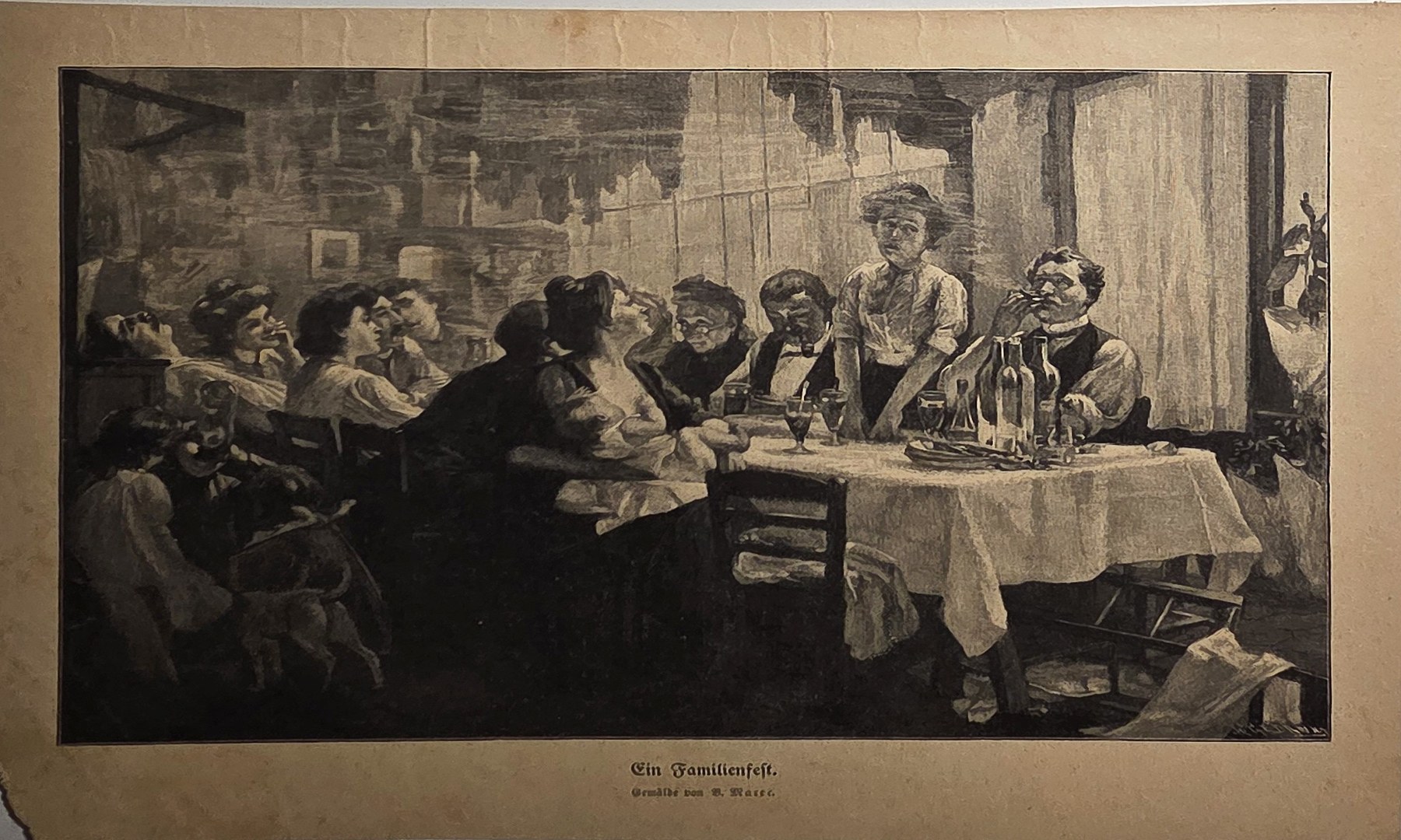 Große Abendgesellschaft an langer Tafel