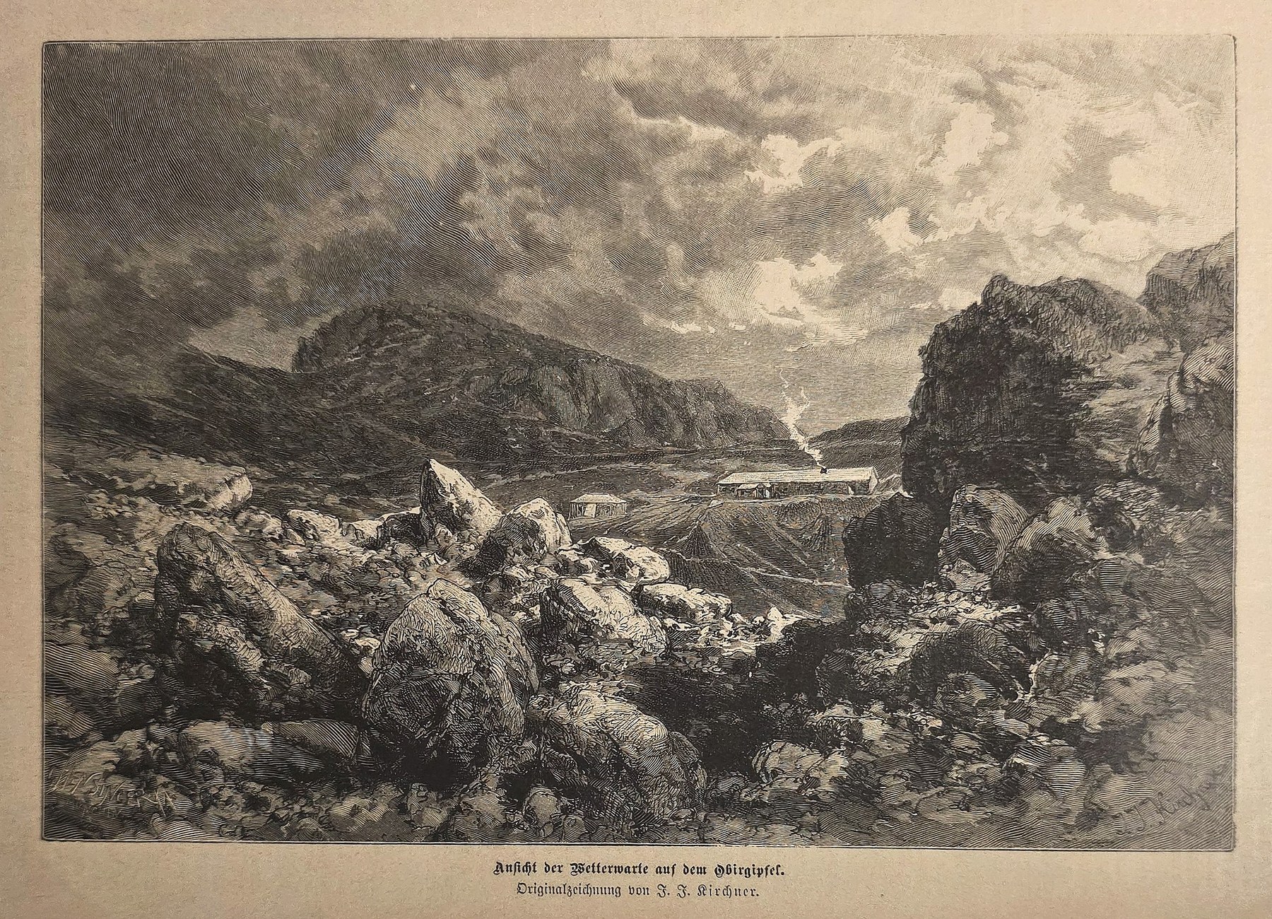 Gebirgslandschaft mit felsigem Bachlauf