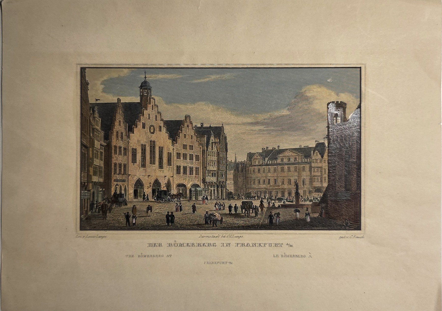 Historischer Stadtplatz mit Giebelhäusern