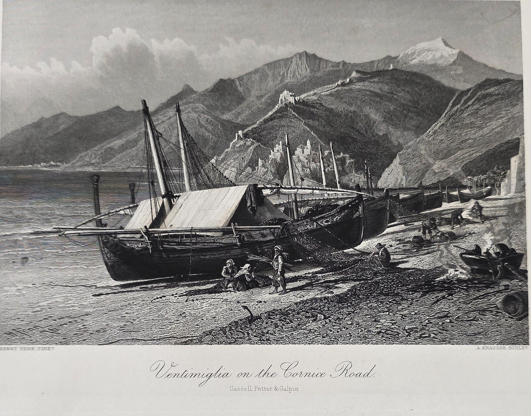 Segelboote an gebirgiger Küste