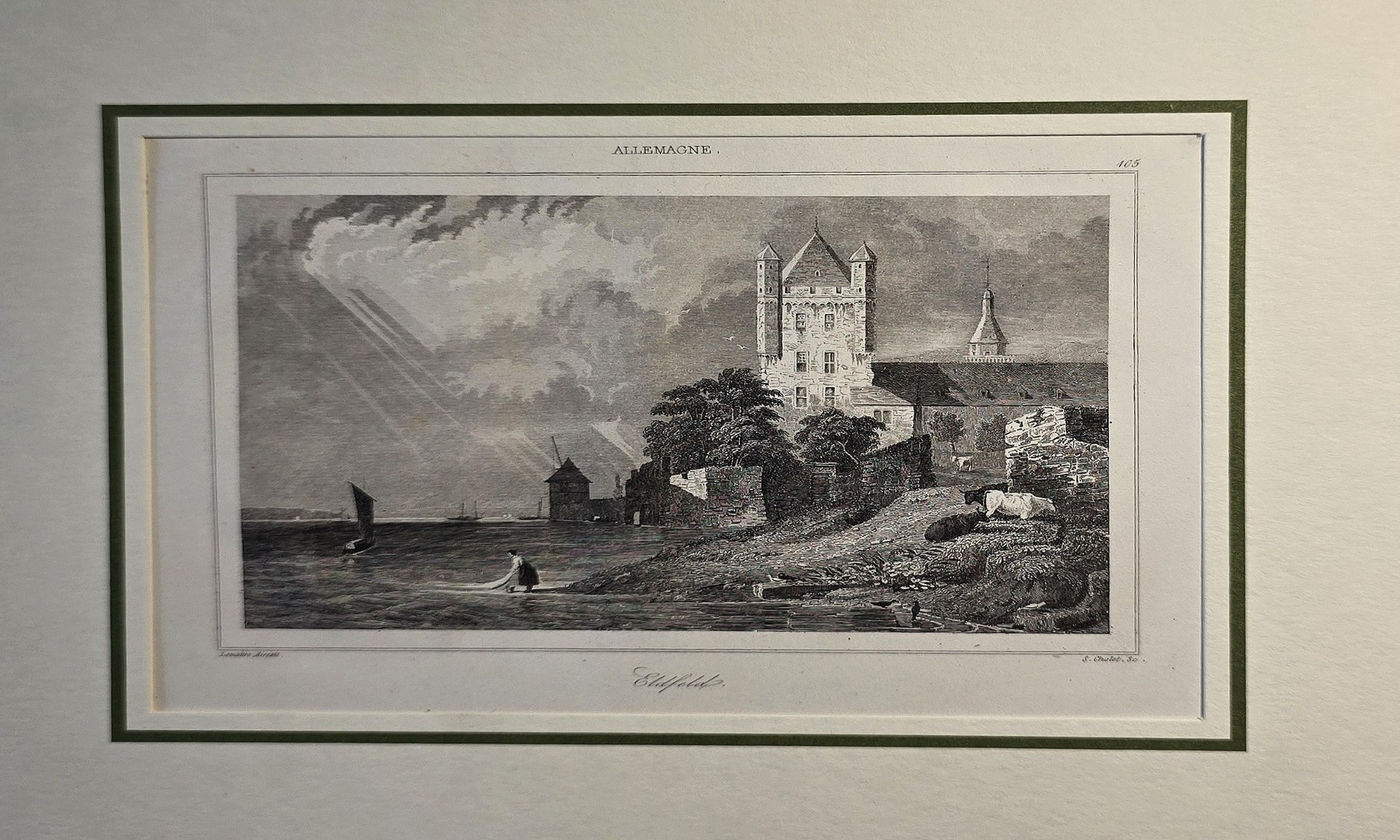 Uferburg mit Turm und Booten