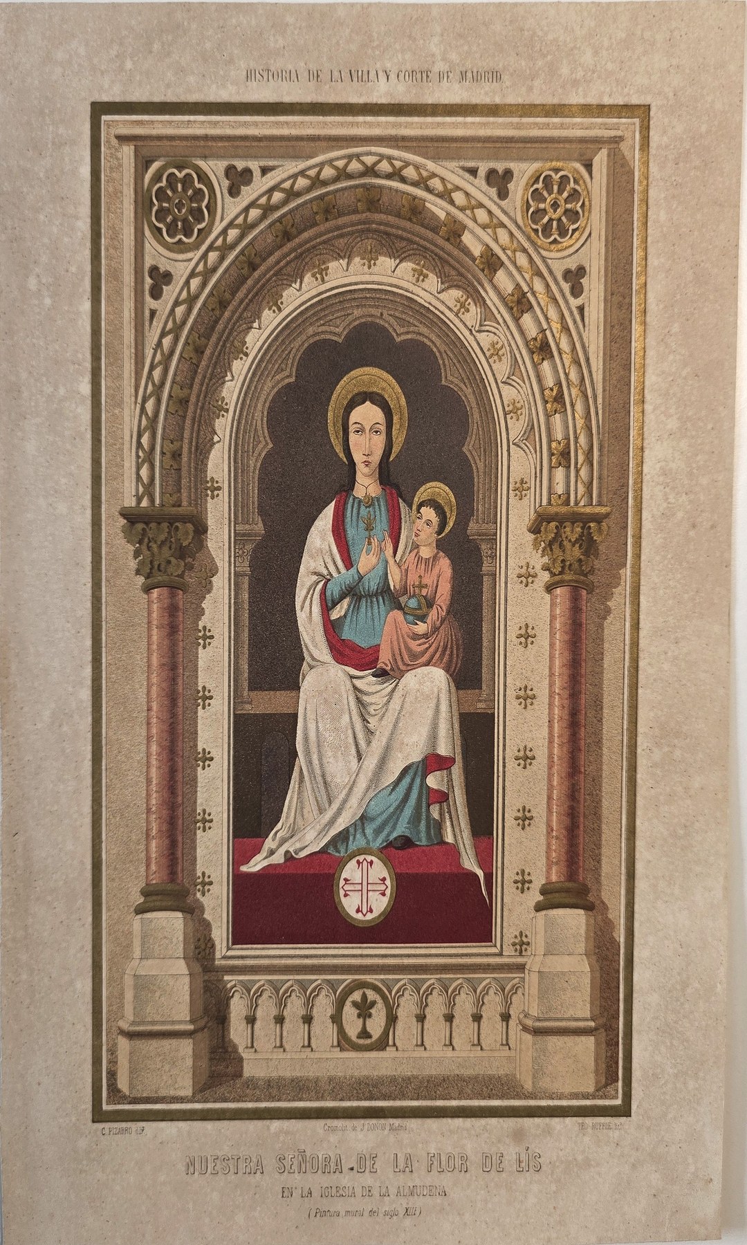 einer Madonna mit Kind im Rundbogen