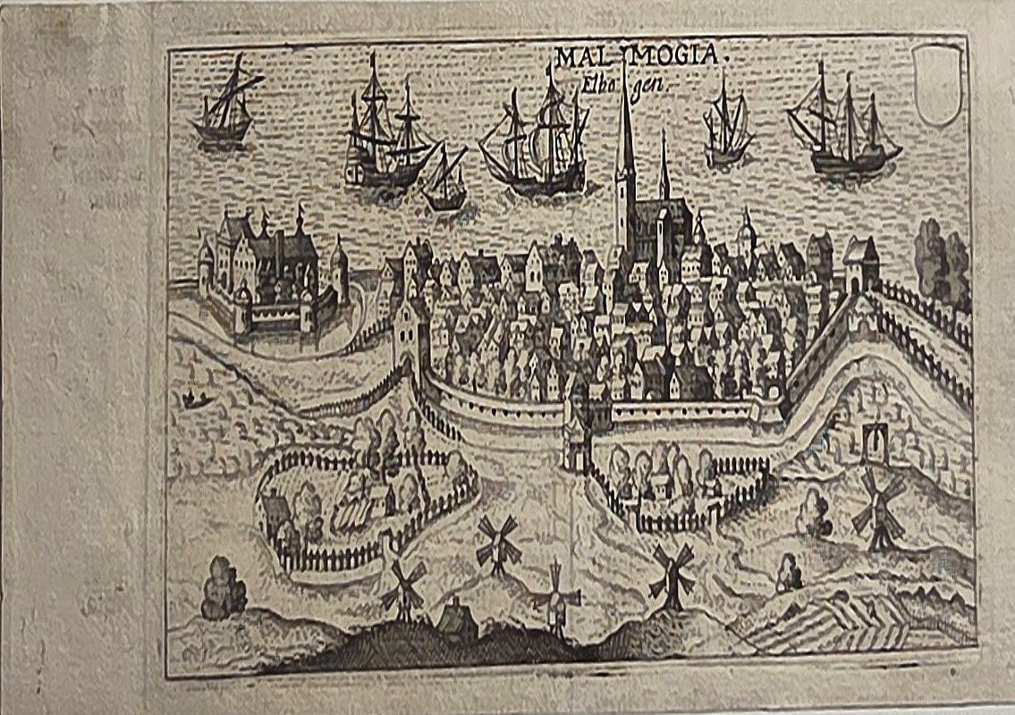 Vogelschau einer Hafenstadt mit Schiffen