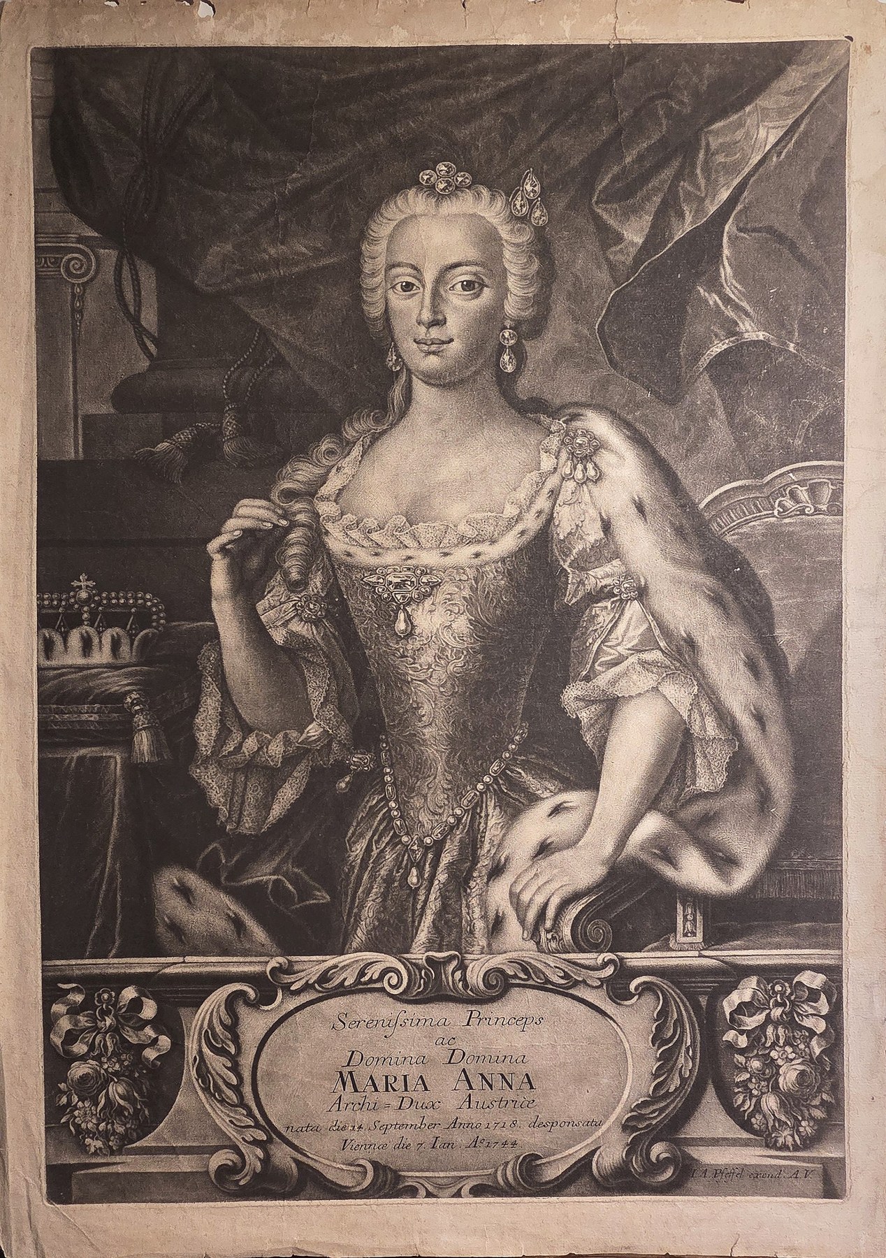 einer vornehmen Frau in reich besticktem Kleid
