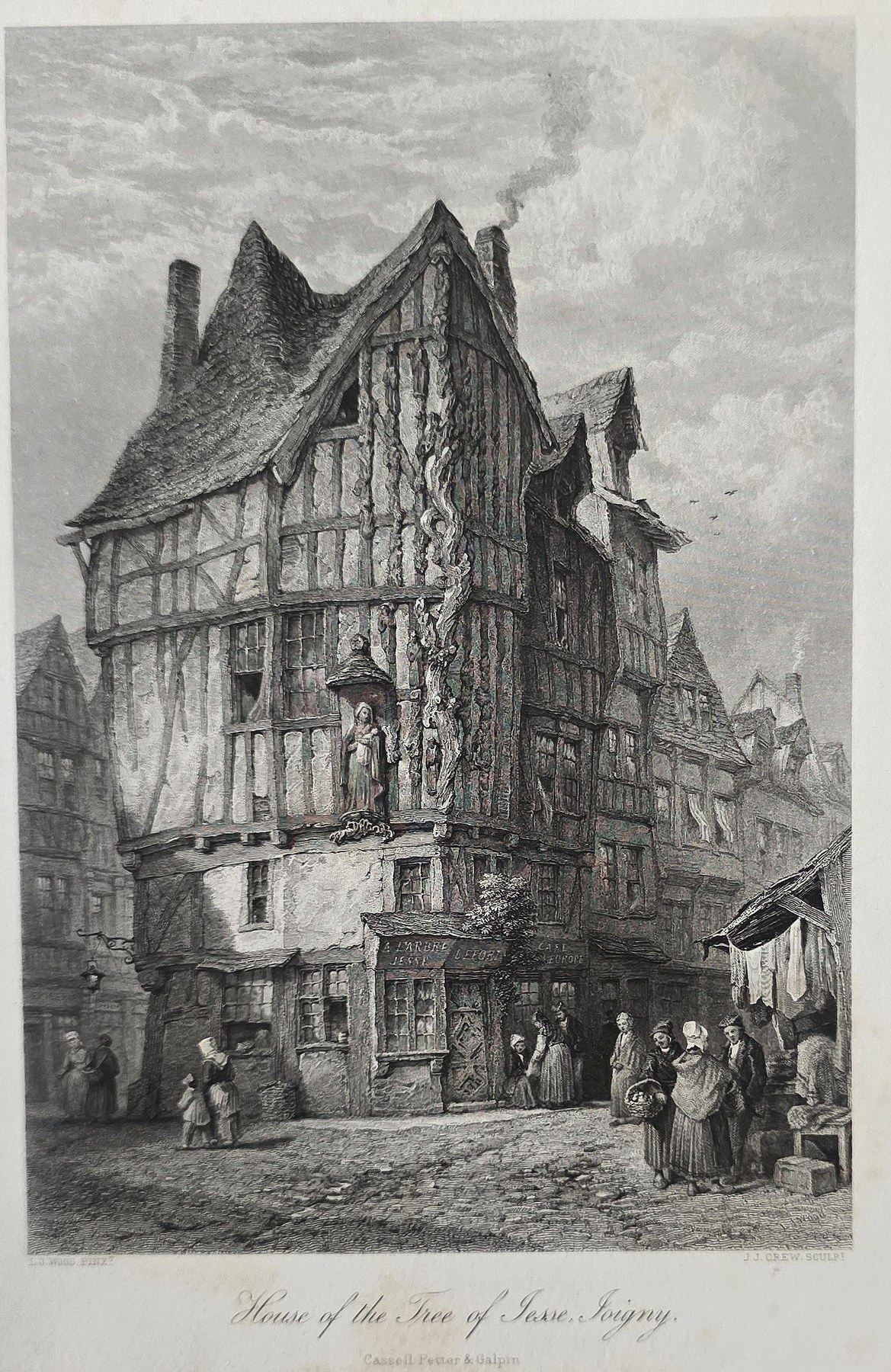 Hohes Fachwerkhaus in enger Straße