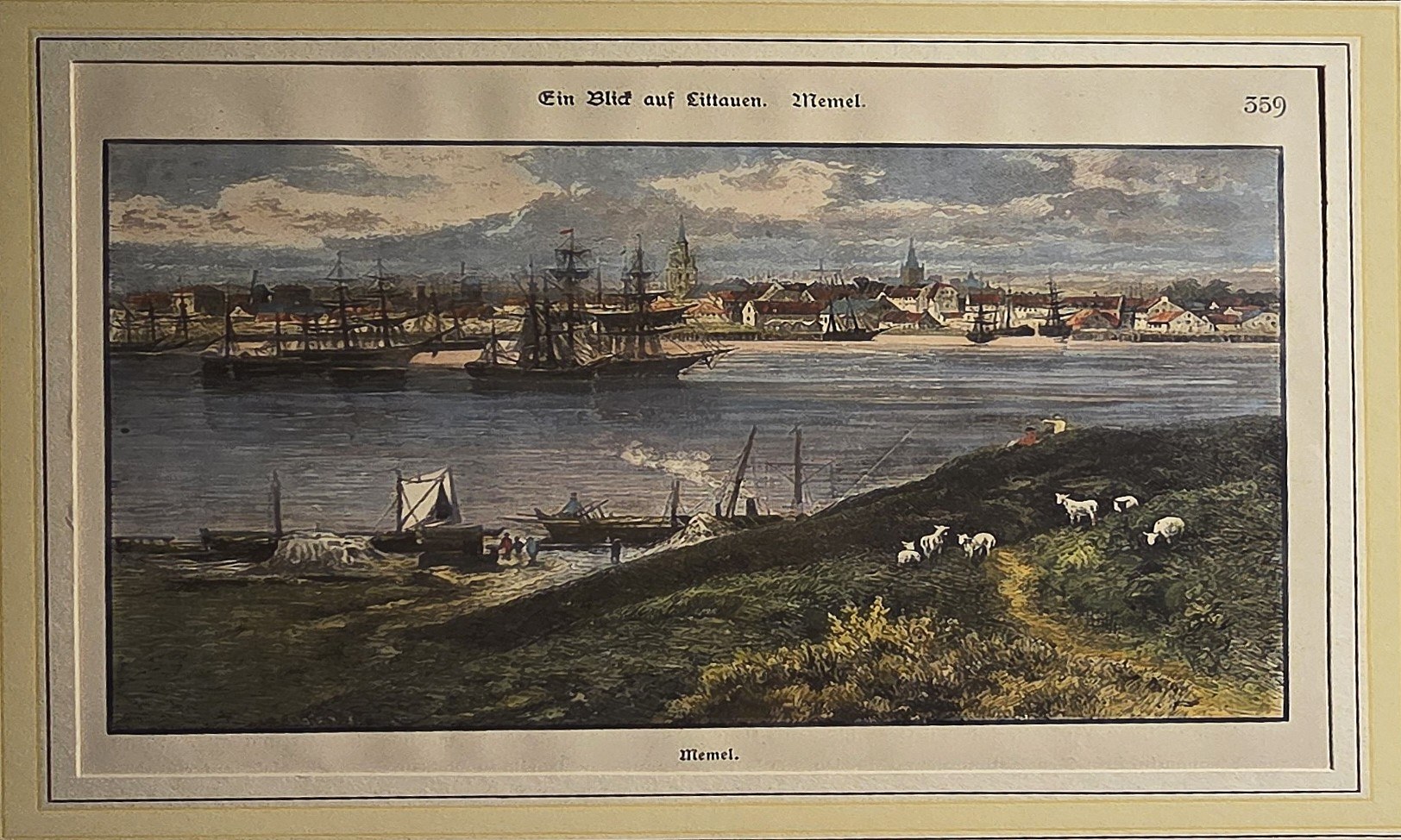 Panorama einer Hafenstadt am Wasser